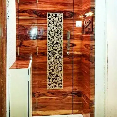 store logo